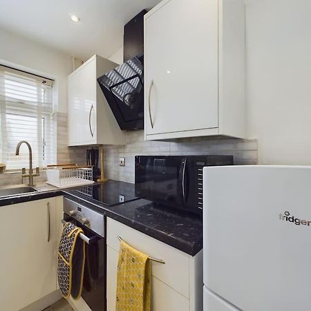 Fabulous Quiet Chelmsford Apartment - Free Parking Екстер'єр фото