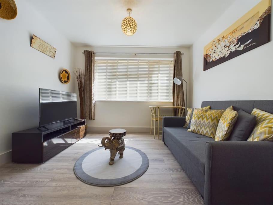 Fabulous Quiet Chelmsford Apartment - Free Parking Екстер'єр фото