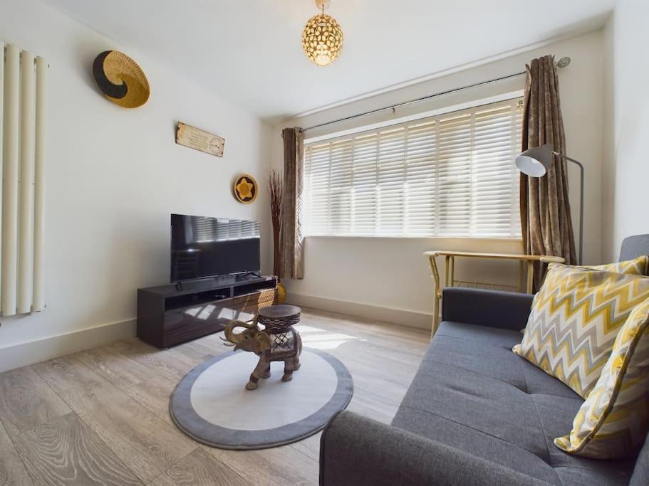 Fabulous Quiet Chelmsford Apartment - Free Parking Екстер'єр фото